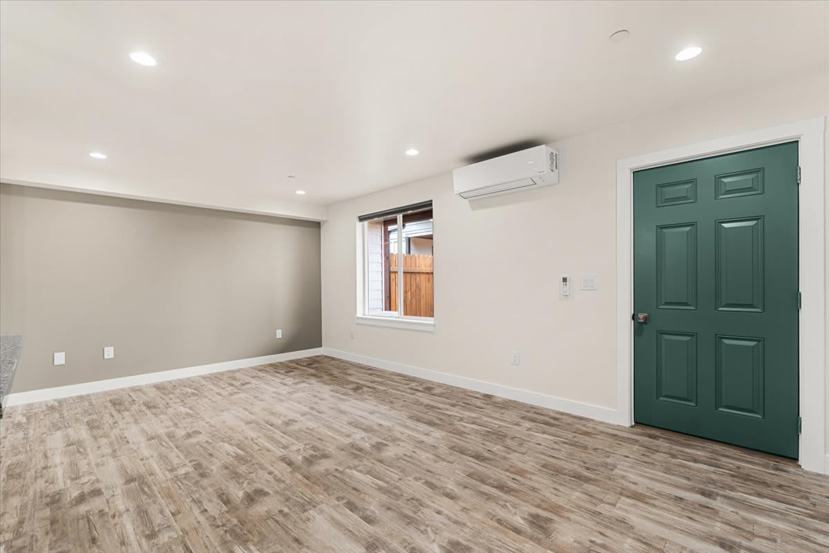 750 7th Street – photo 4