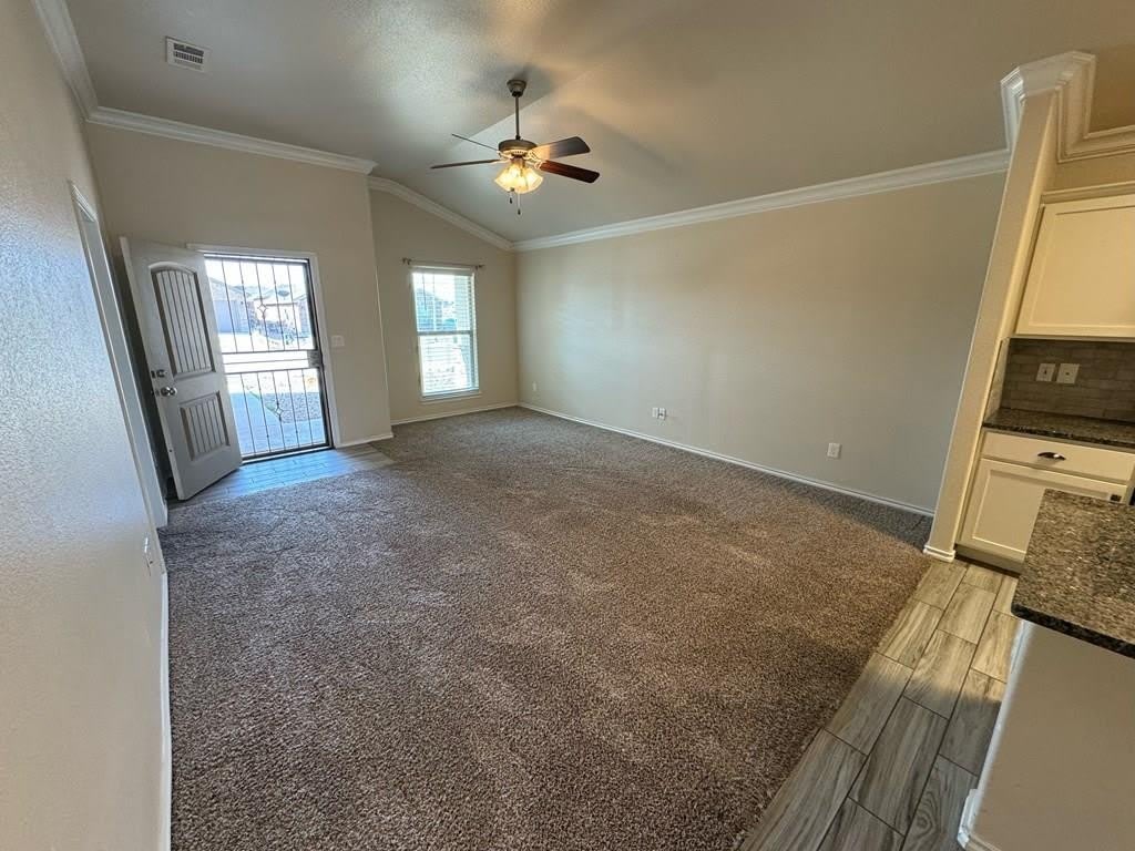 903 Yancy – photo 4