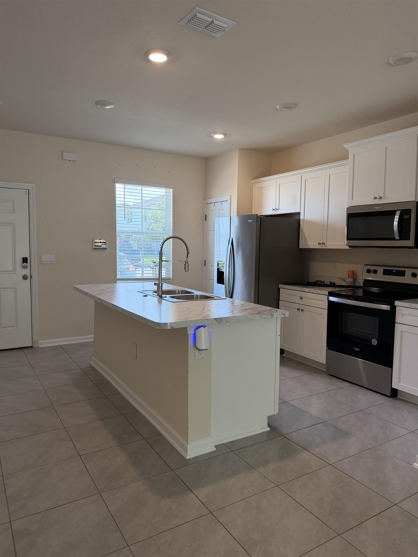 136 Whispering Brook Dr – photo 3