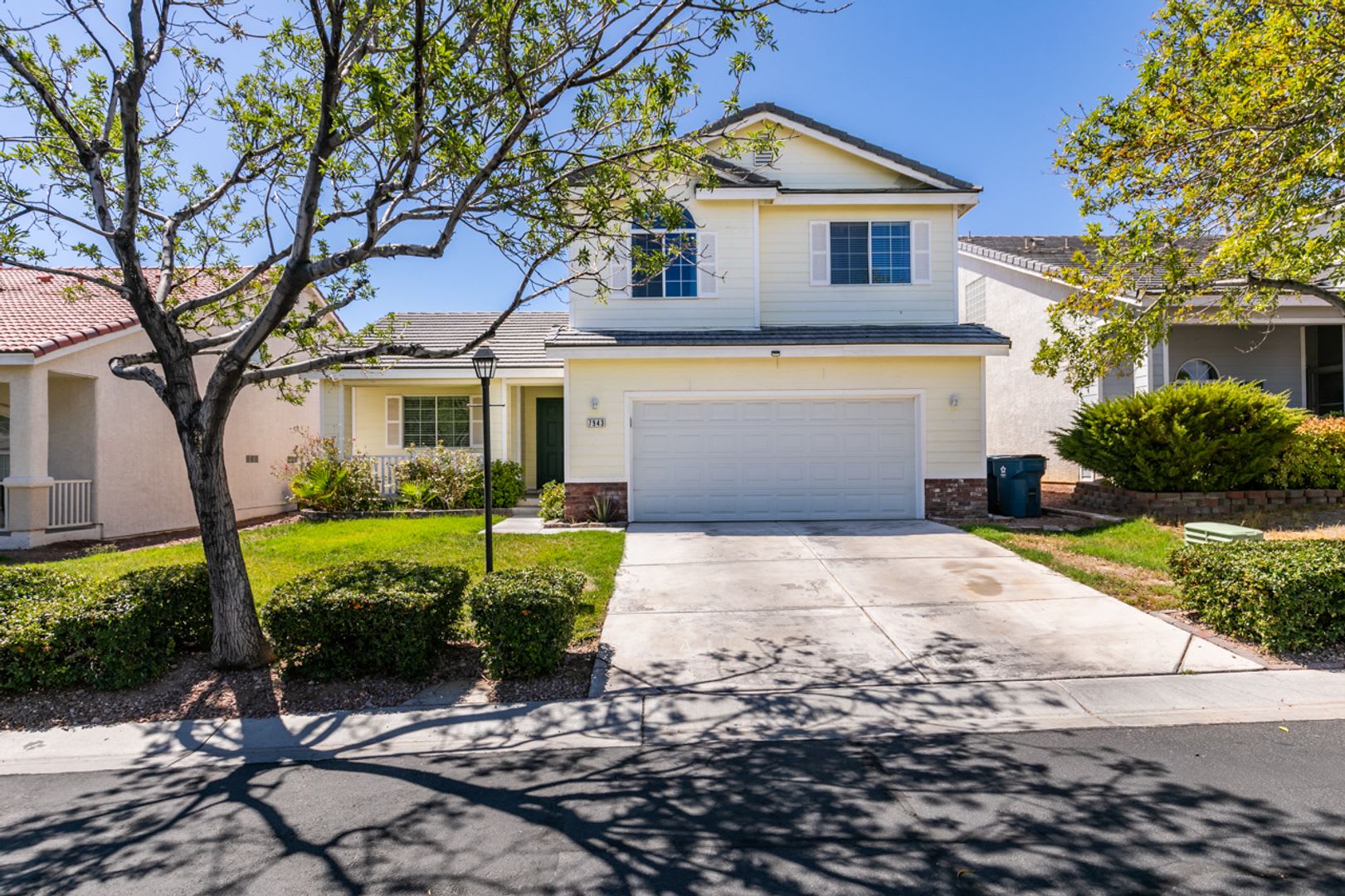 Highly Upgraded with Bedroom and Full Bathroom Downstairs / 4bd, 3bth – photo 1