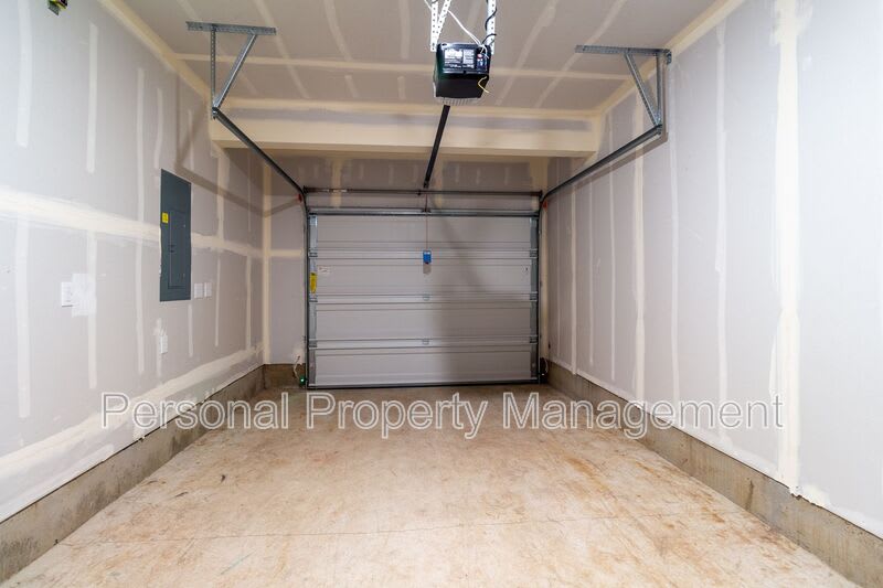 10418 NE 121st Ave – photo 3
