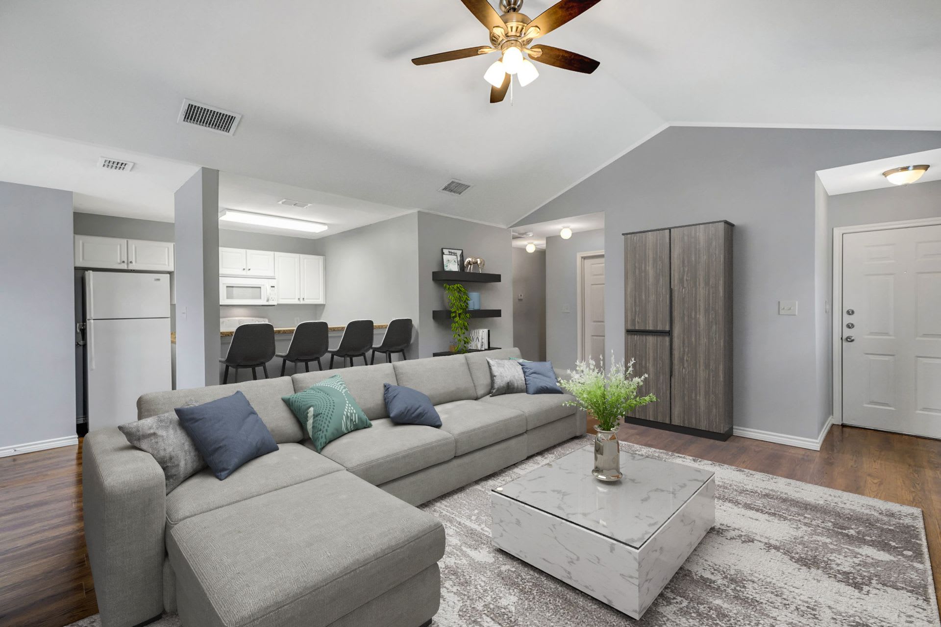 2 Bedroom 2 Bath Duplex at Mansion Creek in Tyler! 1/2 OFF your first full month’s rent! – photo 3