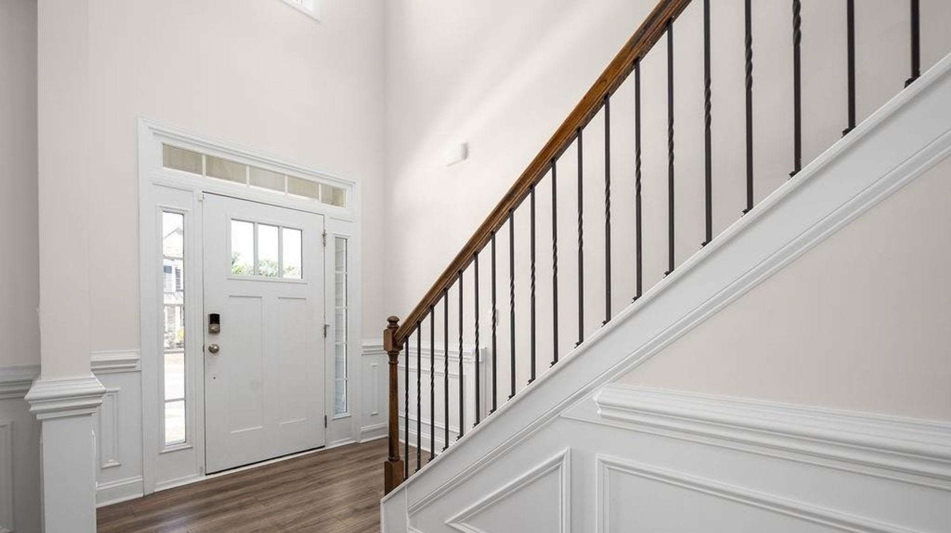 Beautiful Spacious home in Denver! – photo 3
