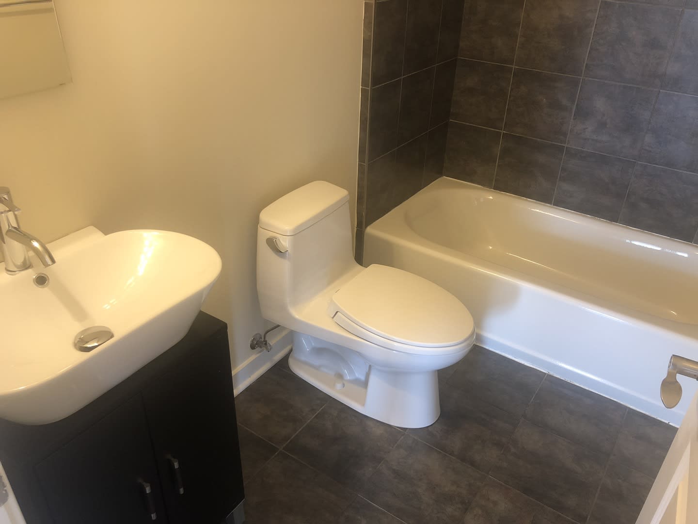 1444 W Morse Ave – photo 5
