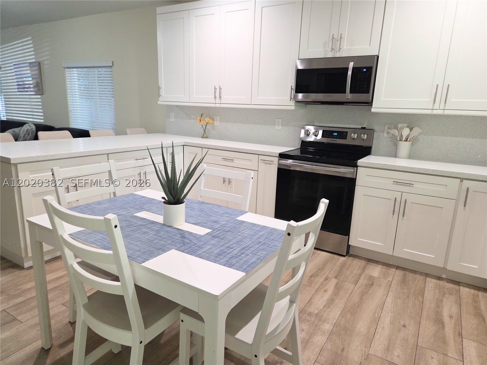11 Pompano Ave – photo 5
