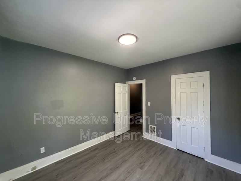 3412 East 147th Street – photo 5