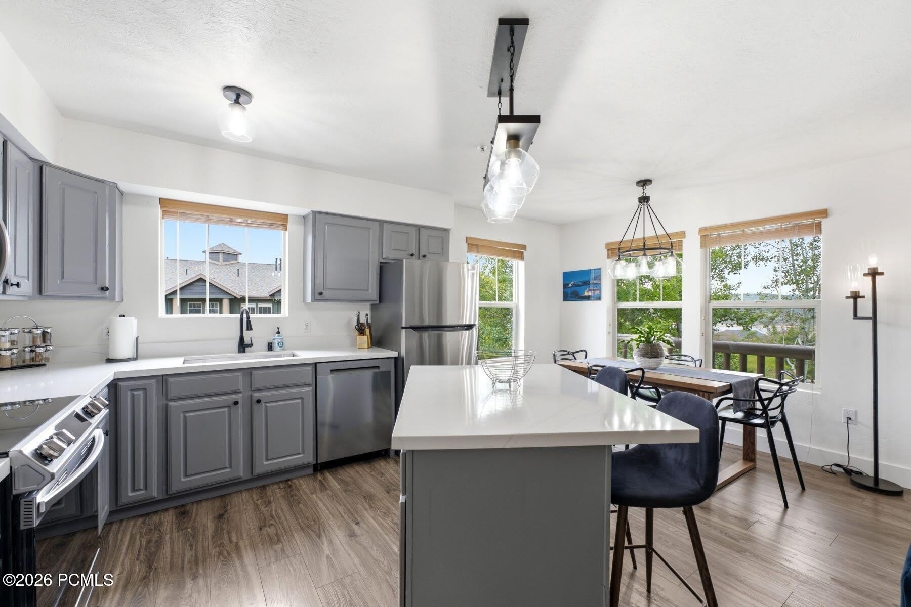 1729 W Fox Bay Drive – photo 4