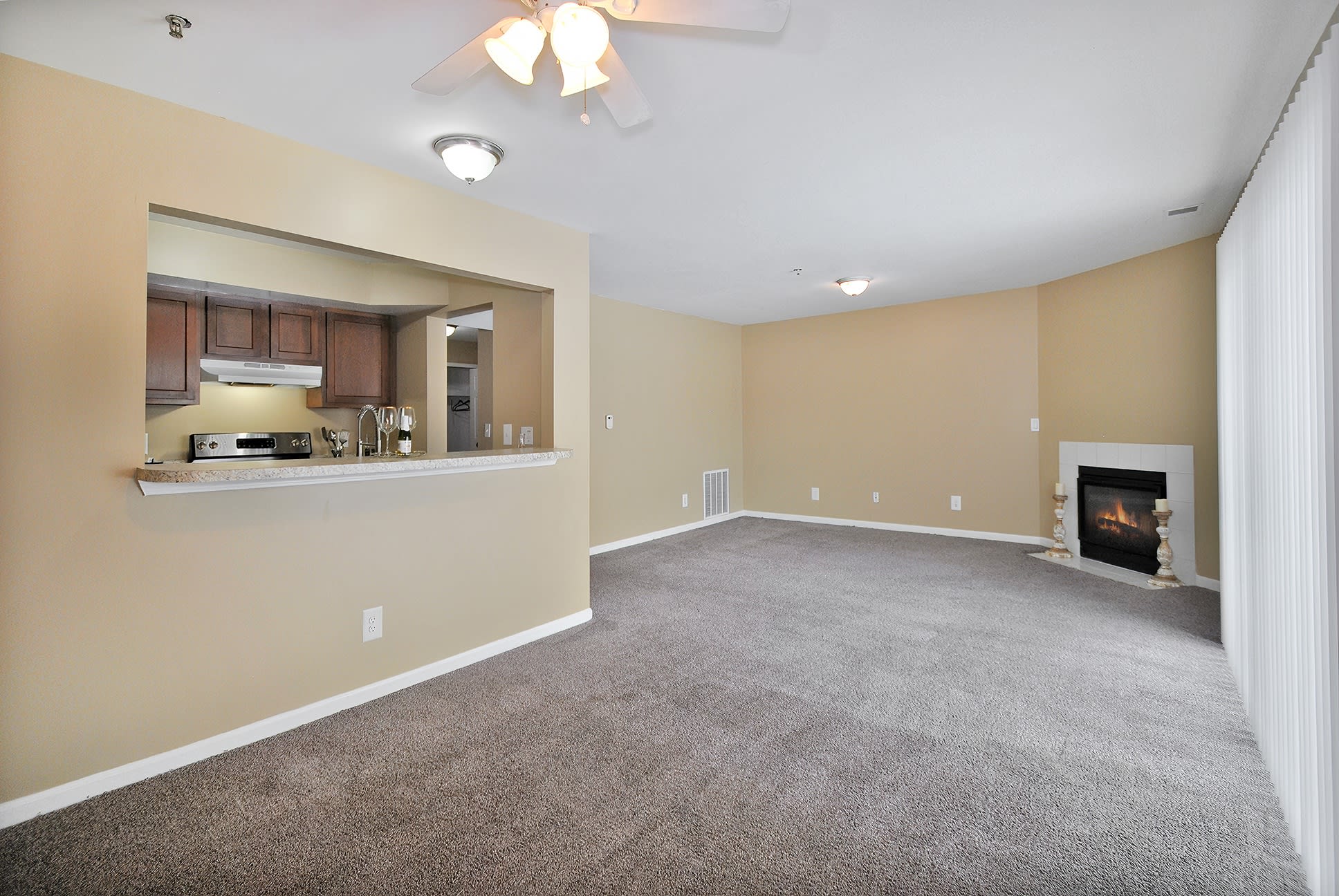 Woodcrest Apartments – photo 5