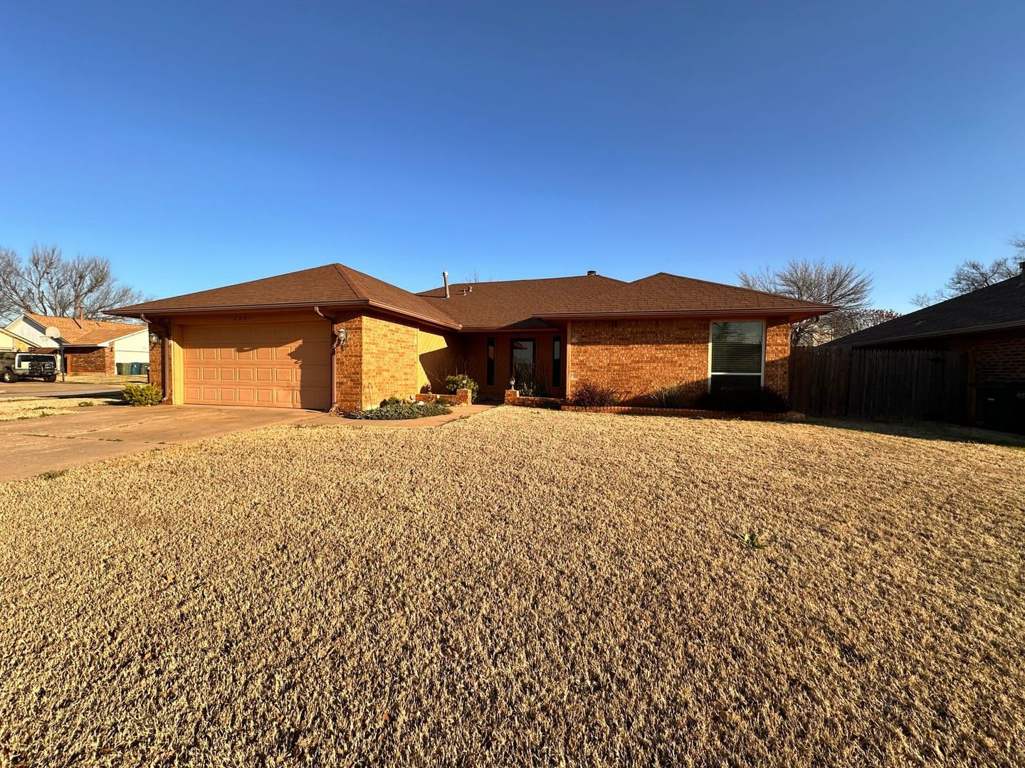 Large 3 Bed 2 Bath In Edmond Schools!! – photo 2