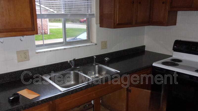 460 Laurel – photo 3
