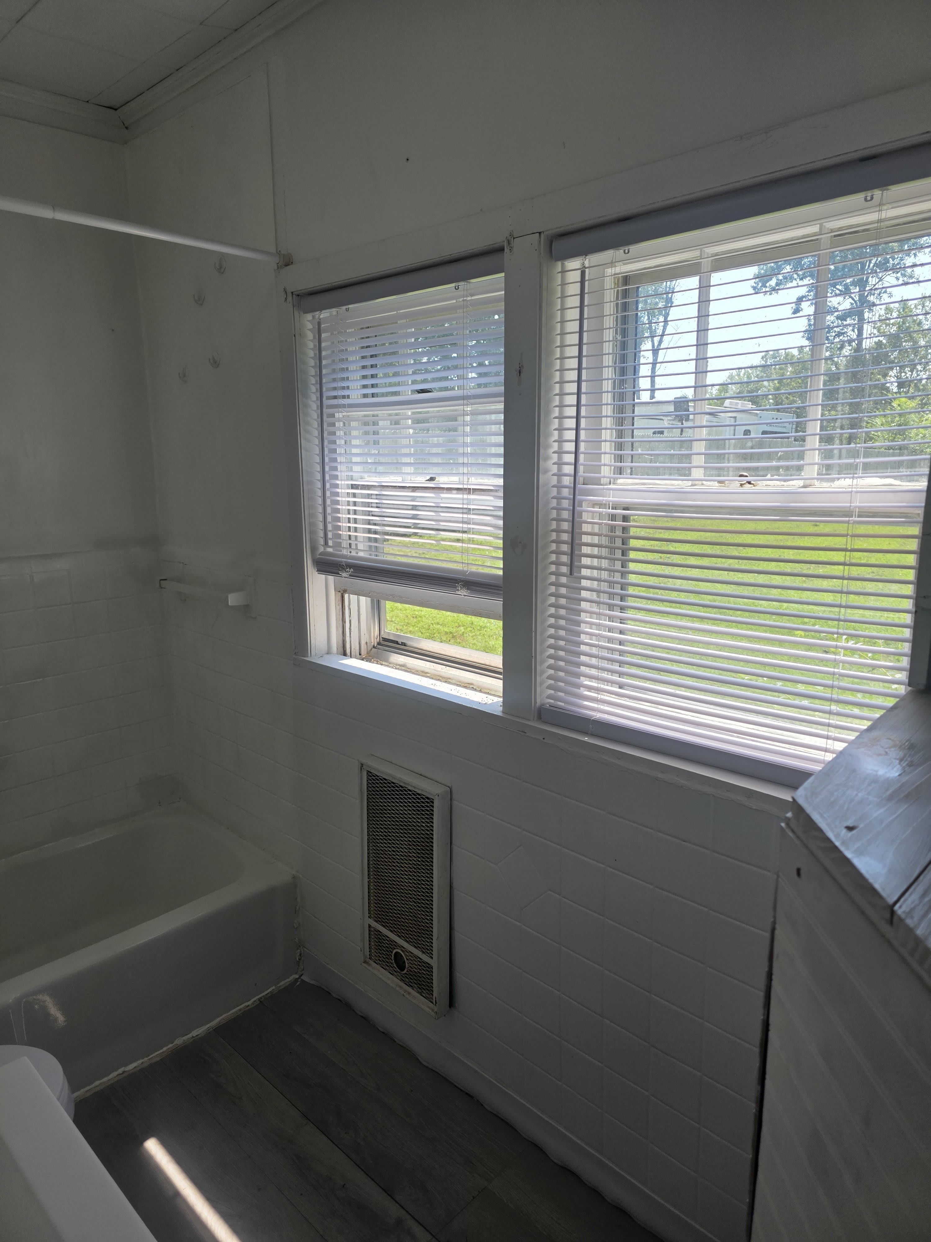 7627 Wrigley Road – photo 3