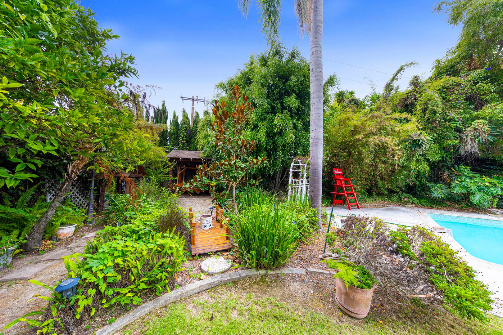 4 Bed 3 Bath Pool On Huge Lot – photo 5