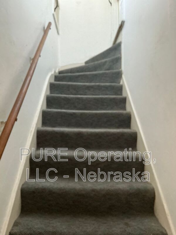 810 E Erie St – photo 3