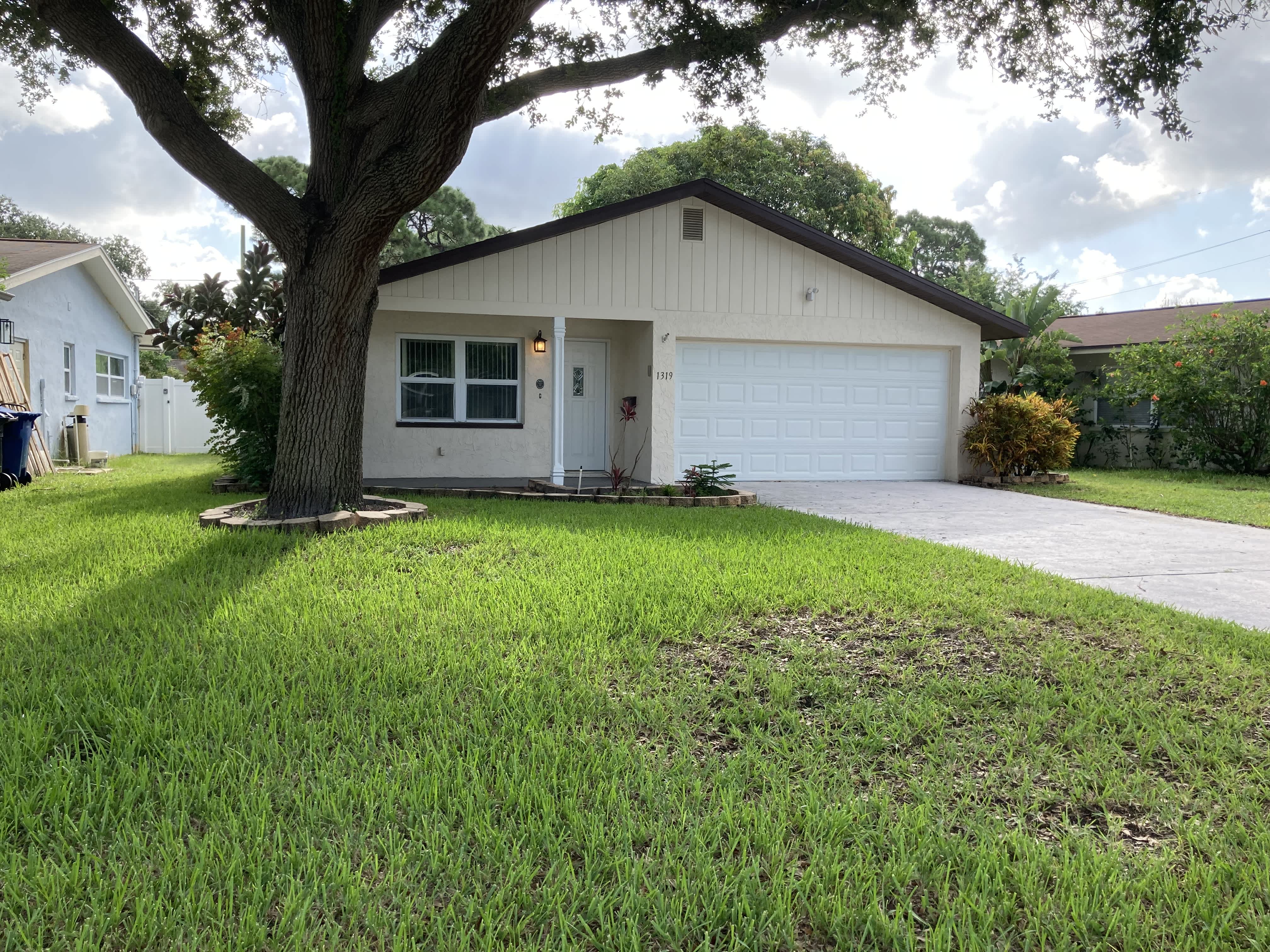 1319 35th St N – photo 1
