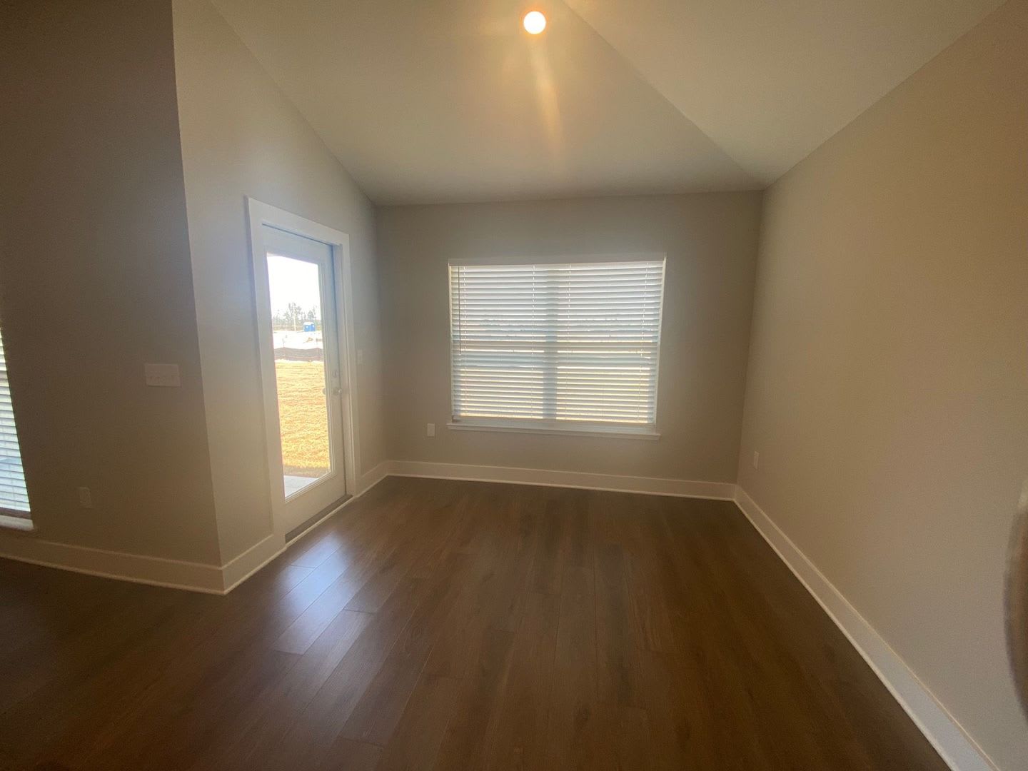 Spacious Modern Home Convenient To Shopping Parks Schools Tyndall Afb Special 1 2 Off 1St Month S Rent Military Incentive – photo 5