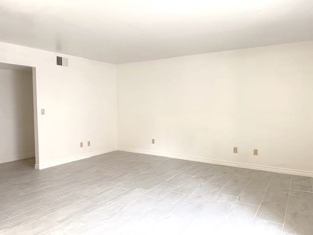 5317 Indian River Drive – photo 2