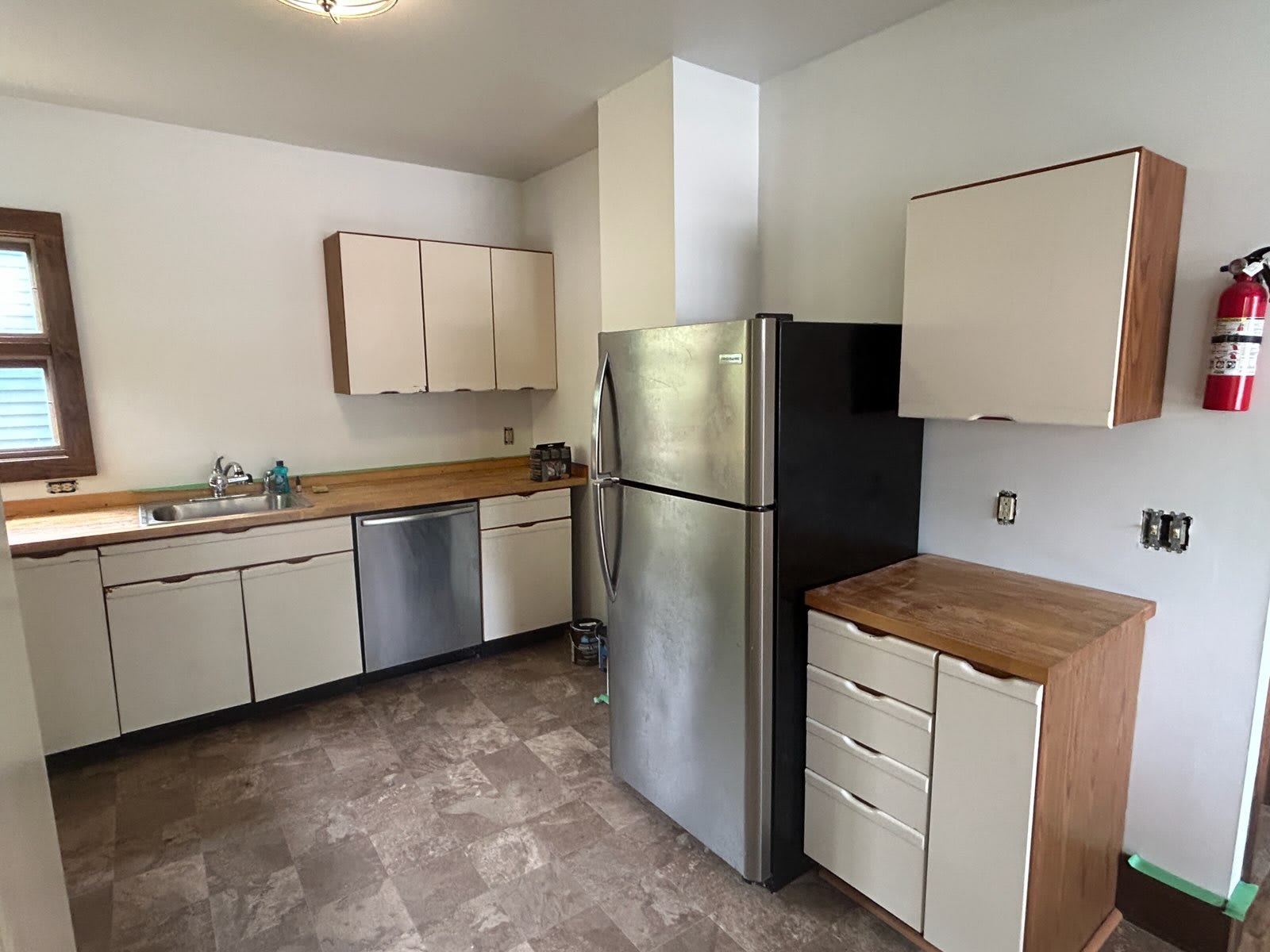 214 Burnham Drive – photo 2
