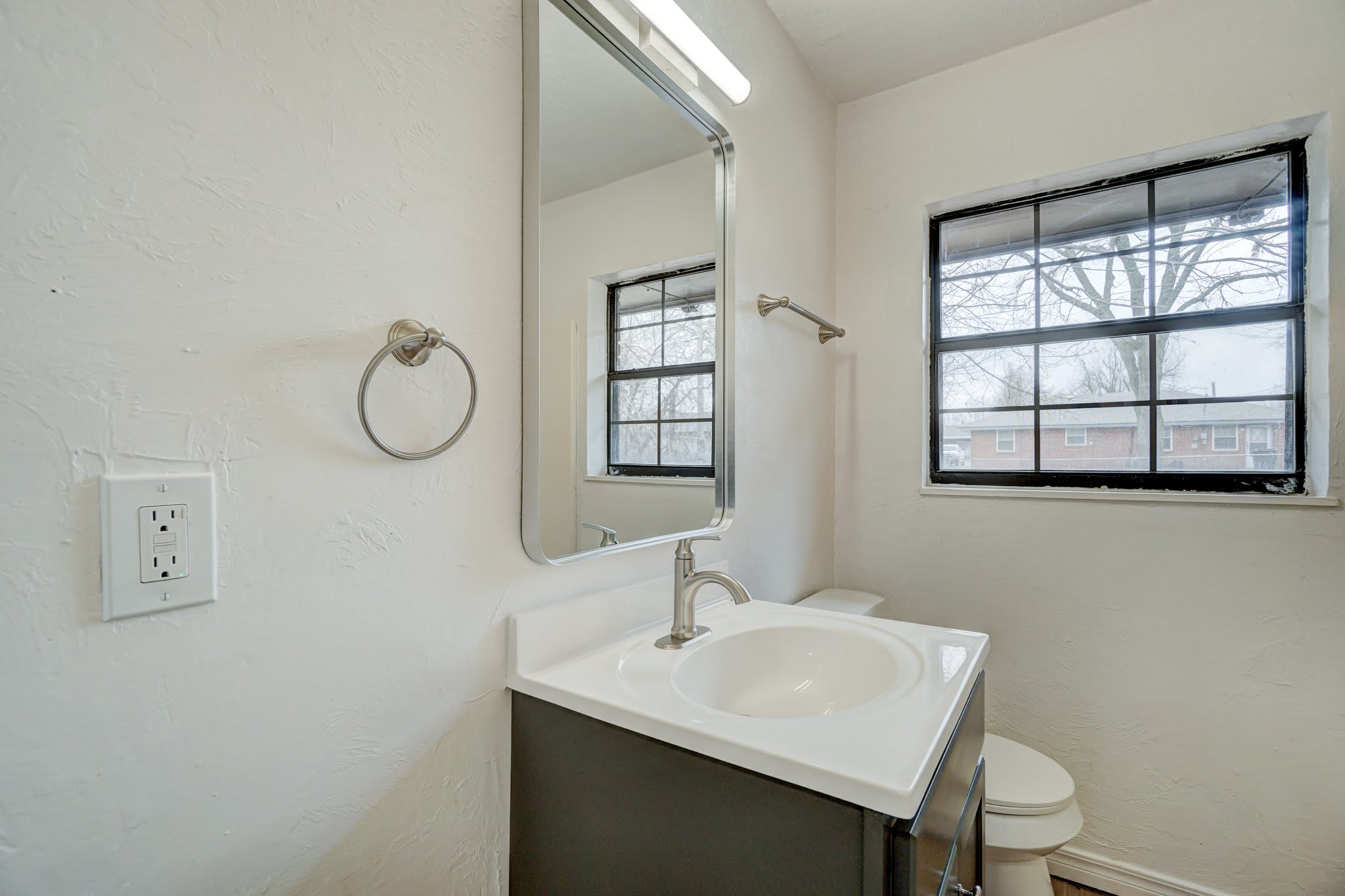 1220 Northeast 47th Street – photo 4