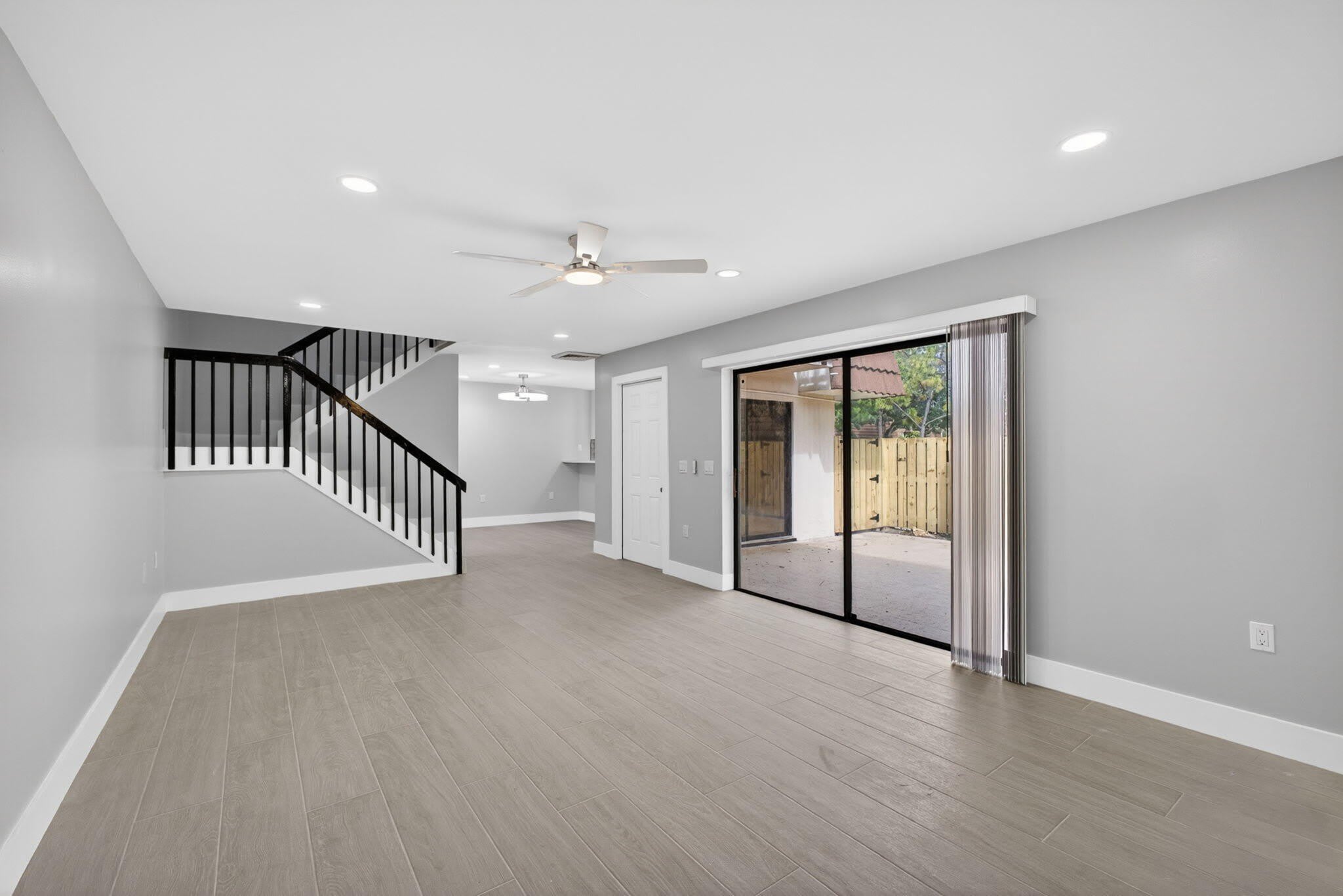183 Charter Way – photo 1