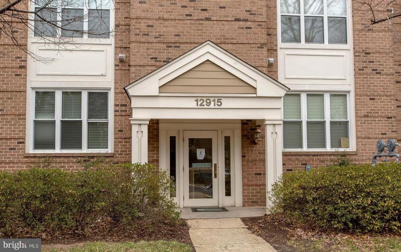 12915 ALTON Square – photo 4