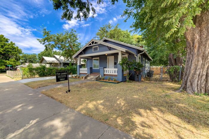2607 East 10th Street – photo 3