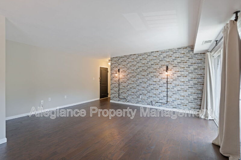 3312 S 28Th St – photo 5