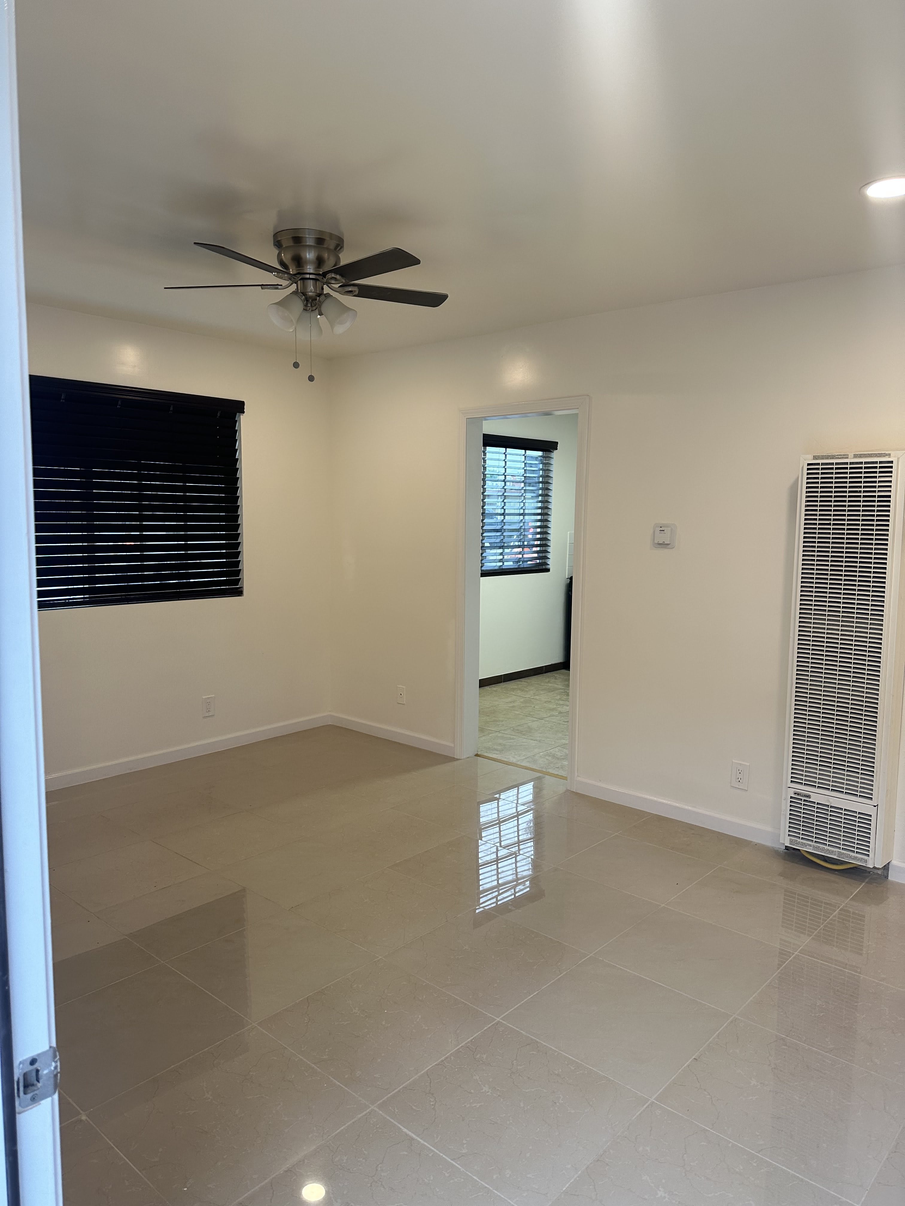 6570 Orange Ave – photo 3