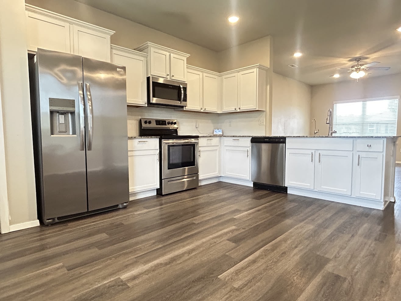 949 East Sparrow Circle – photo 2