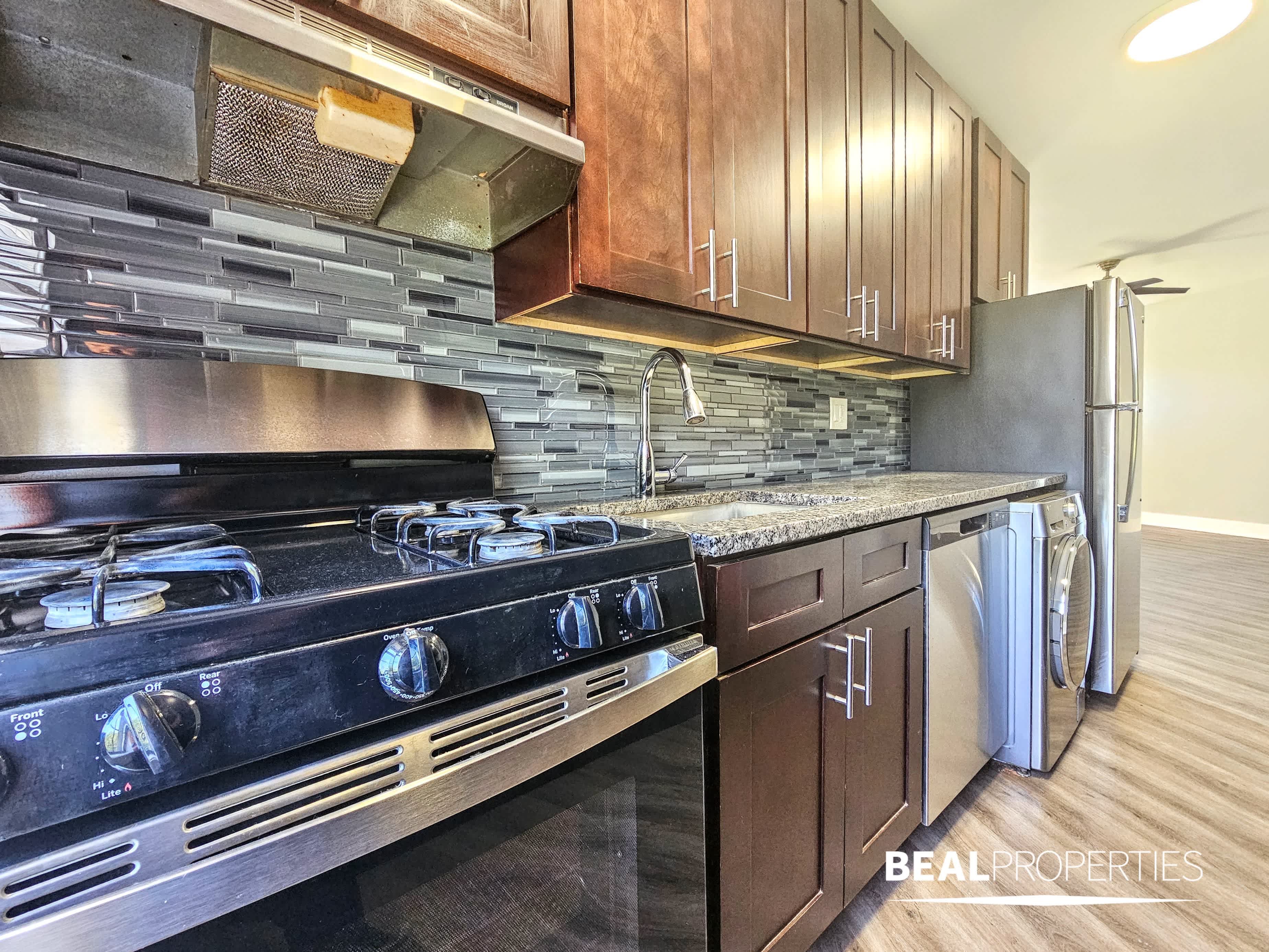 730 Judson Ave – photo 4