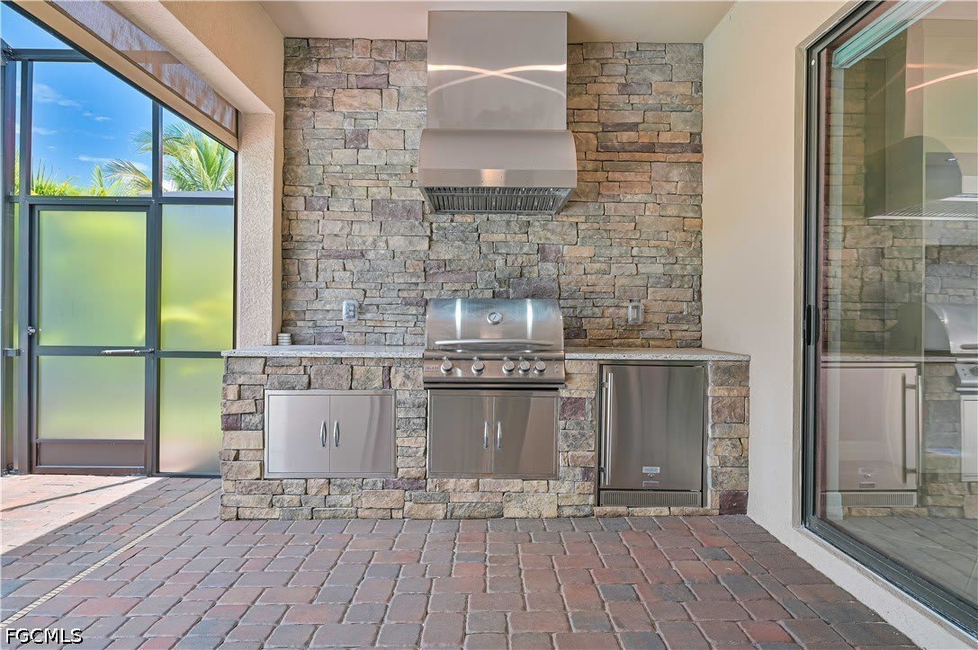 28076 Foxrock Court – photo 5