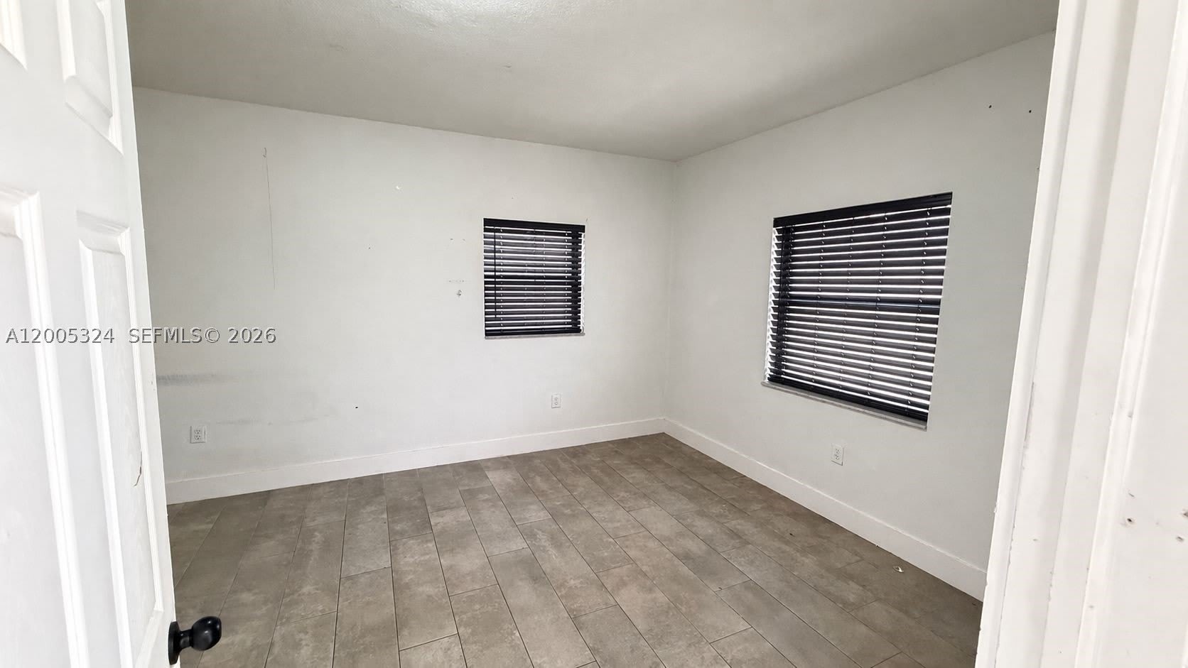 301 NW 37th St – photo 5