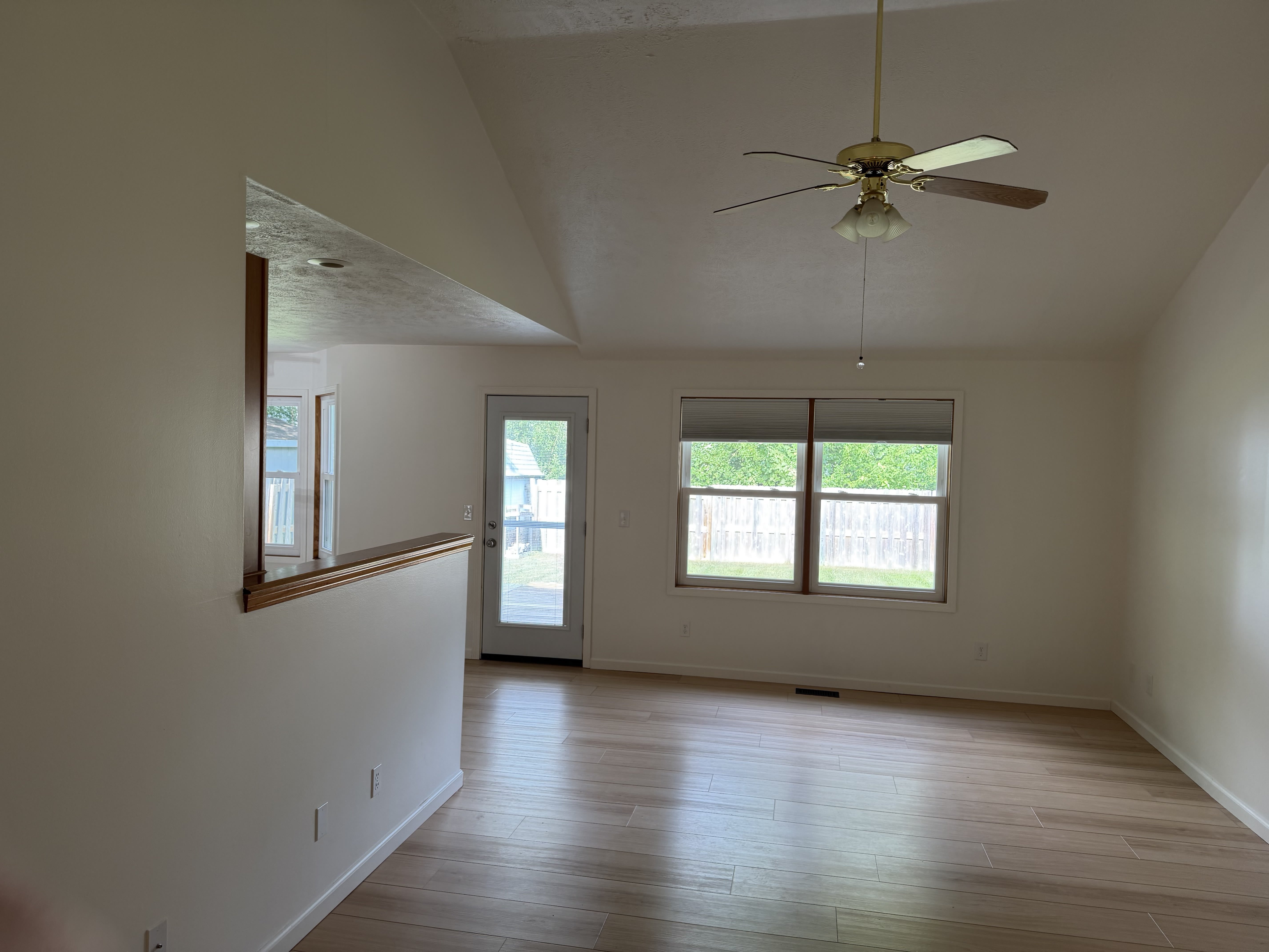 4122 Hedgewood Ct – photo 3