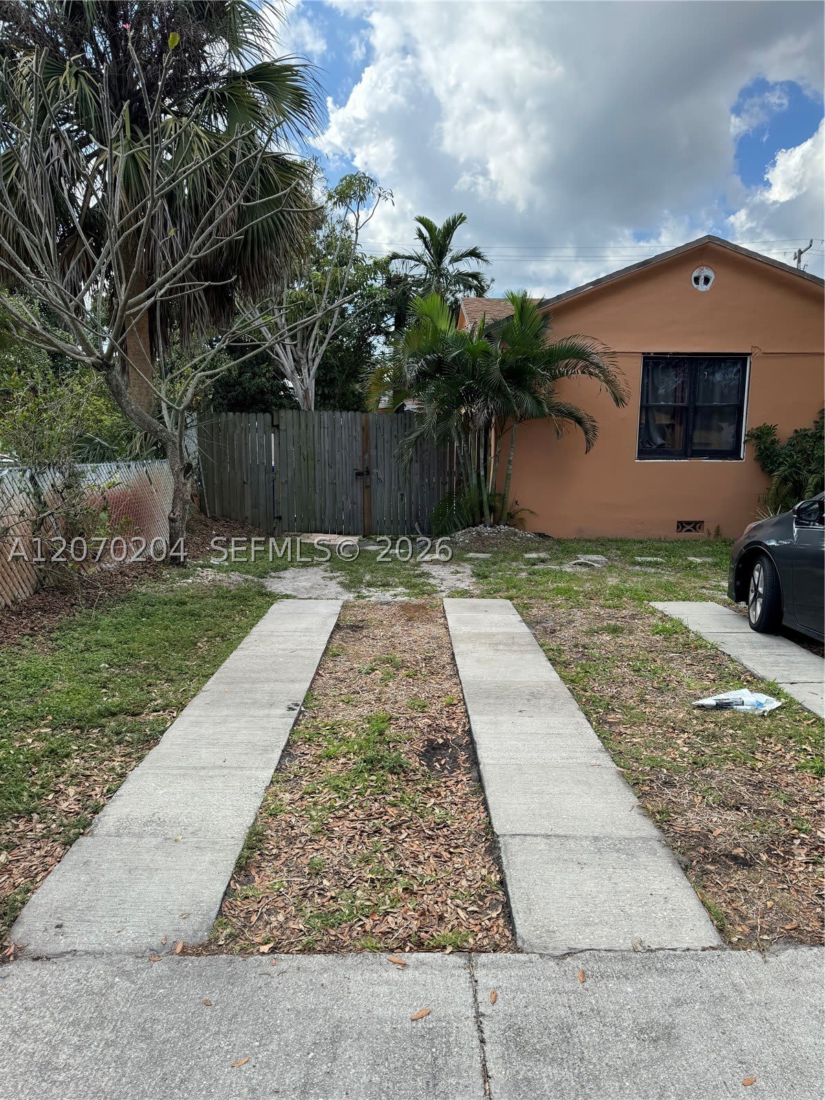 1018 N 17Th Ct – photo 1