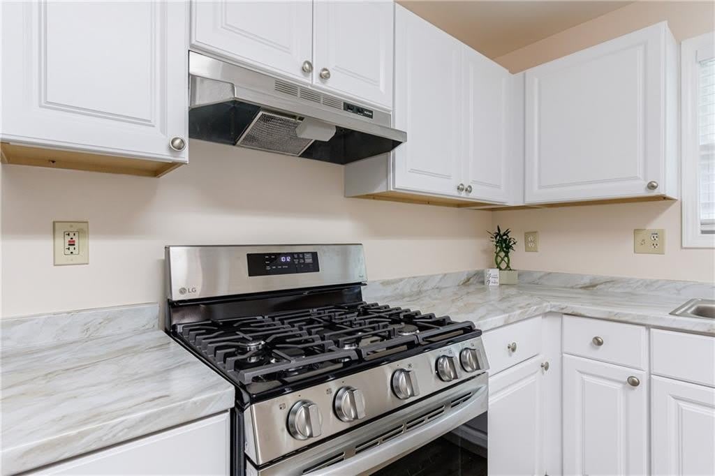 1248 Falling Water Drive SE – photo 5