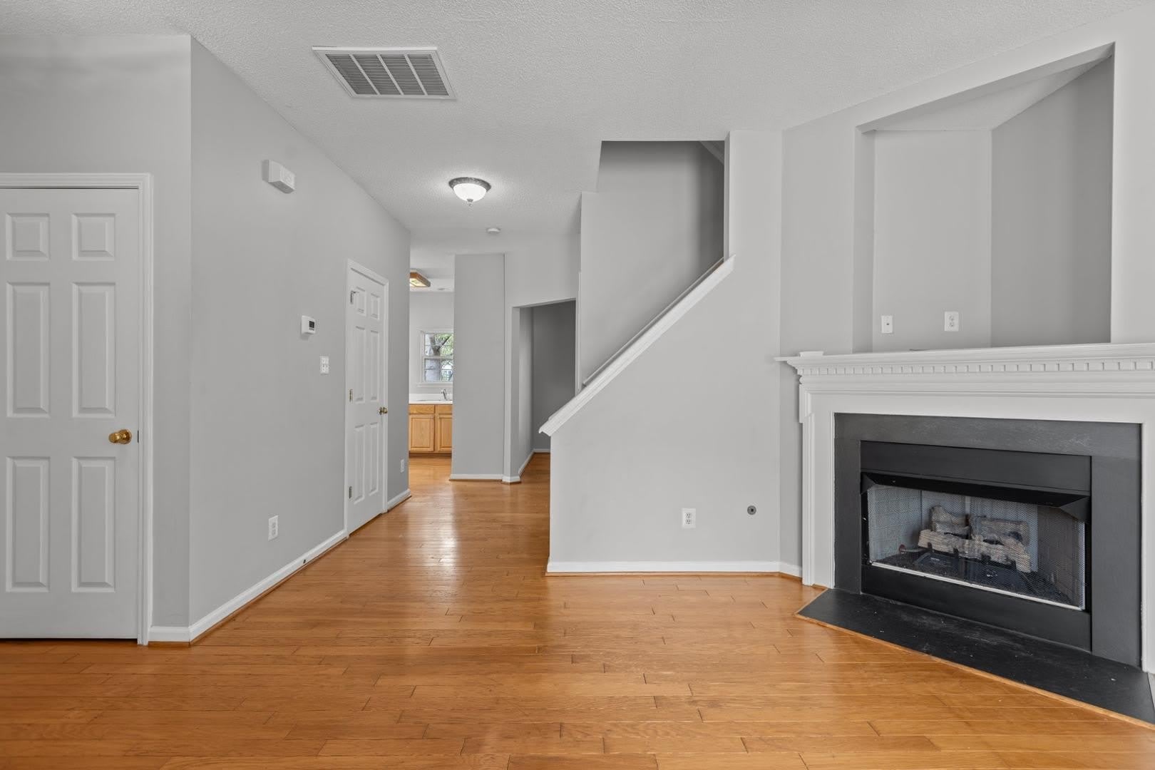 5316 Corinthian Way – photo 4