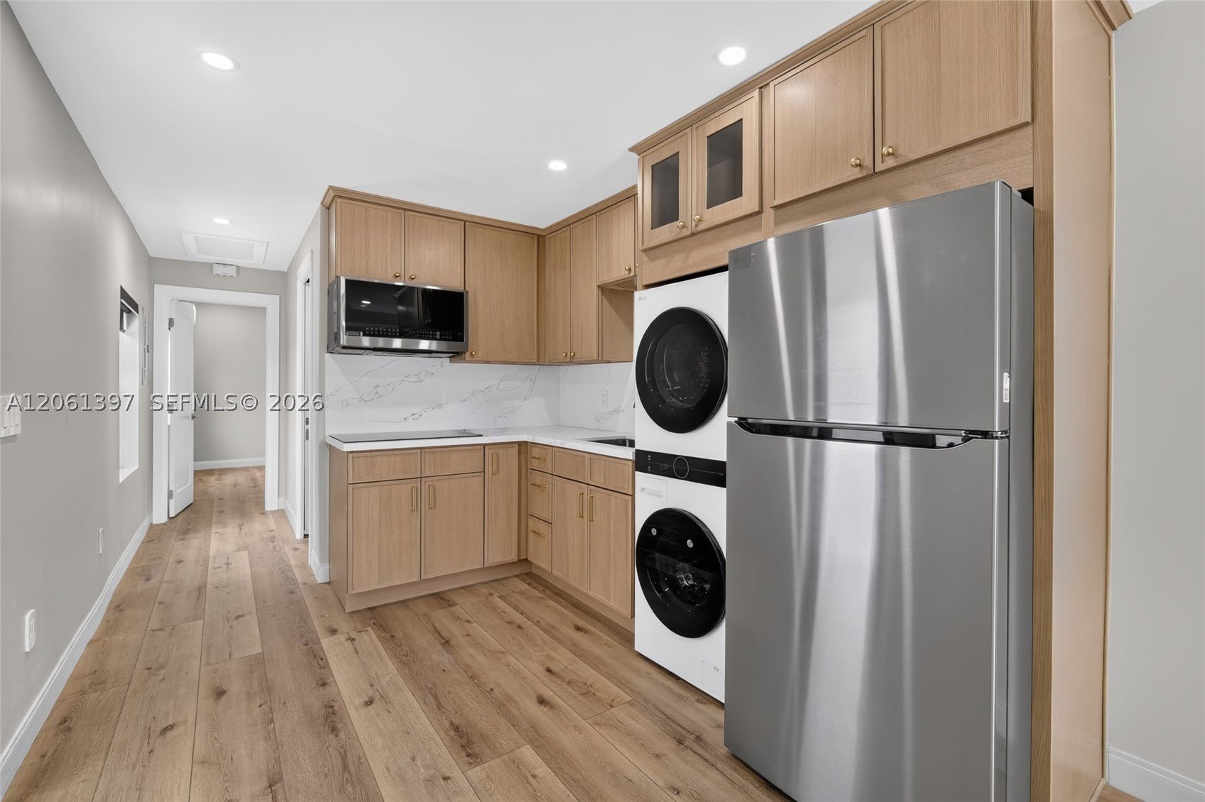 1011 NW 30th Ct – photo 2