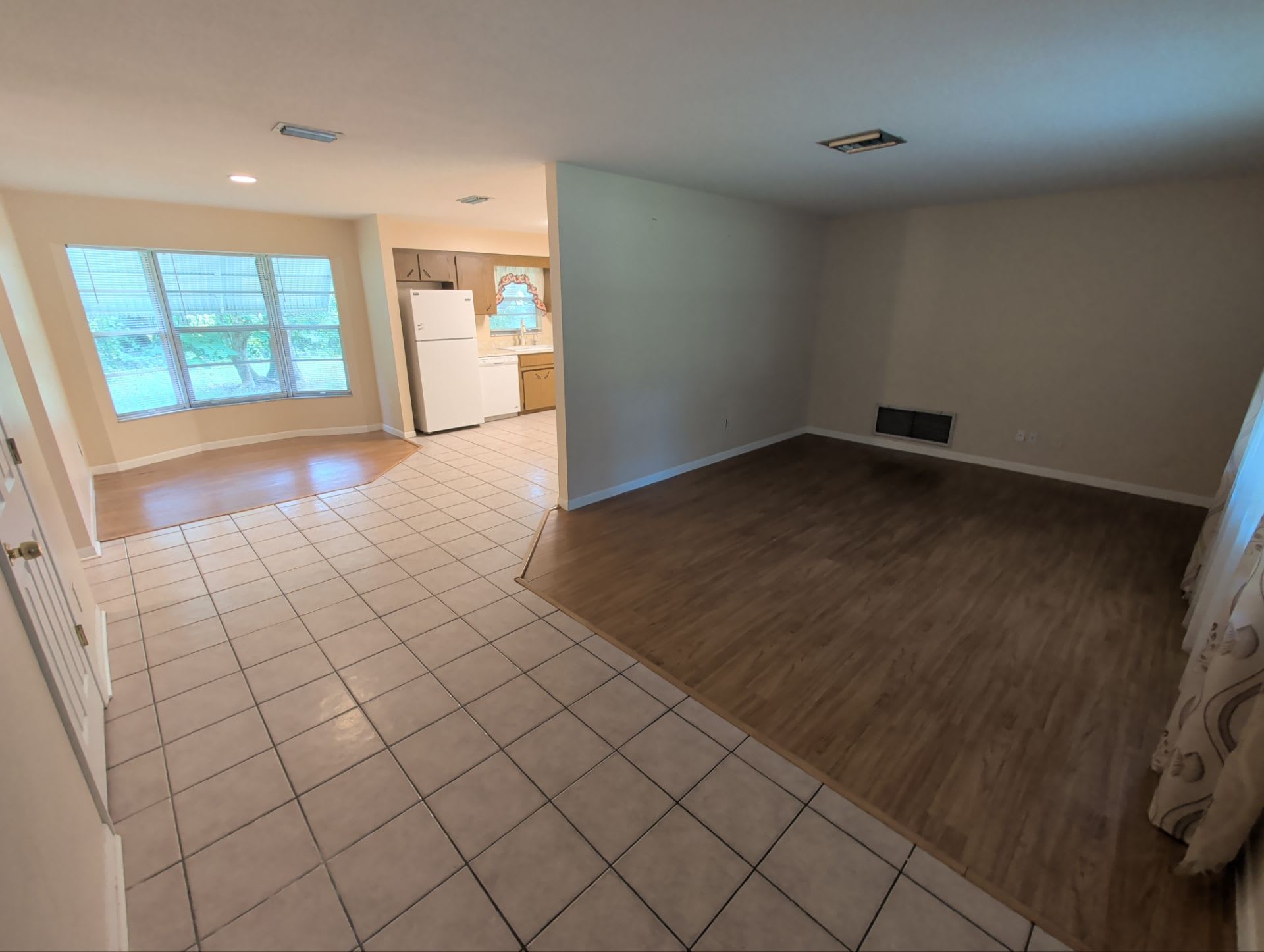3260 S Michigan Blvd – photo 2