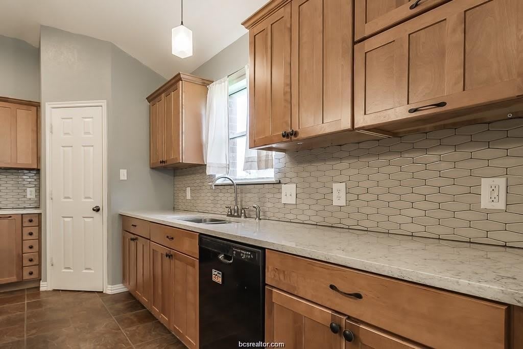 936 Whitewing Lane – photo 5