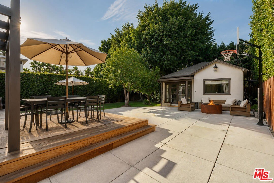 6537 Moore Dr – photo 5