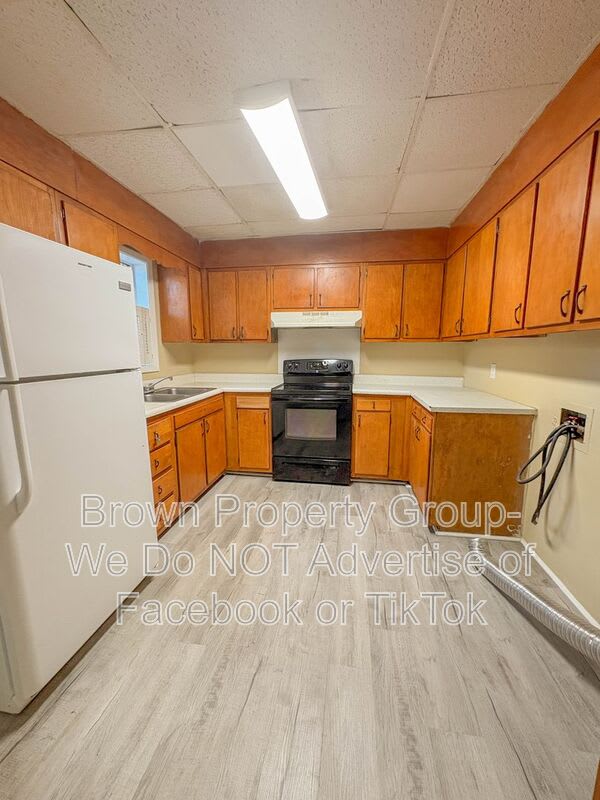 2310 Barrington Cir – photo 5