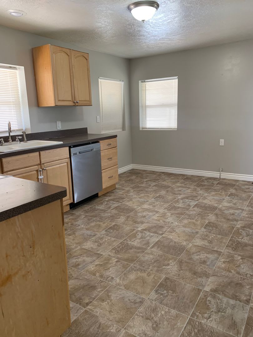 4 Weeks Rent on Us! – photo 4