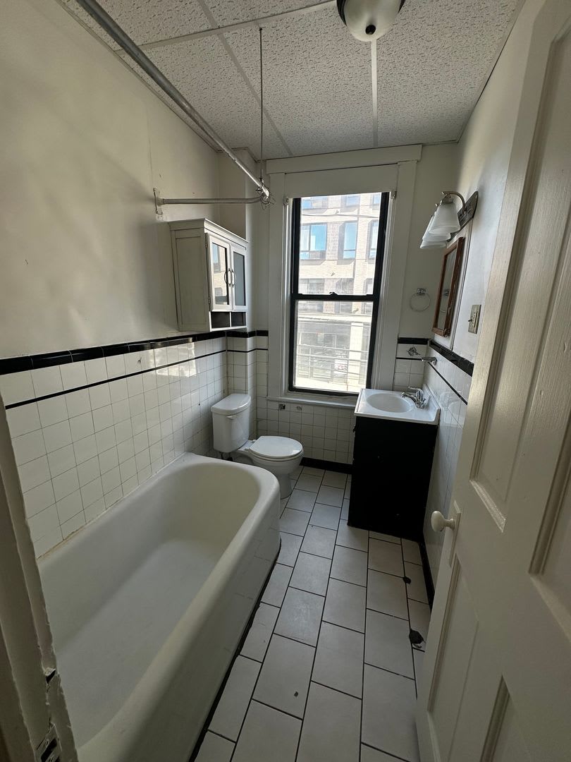 356 N. Queen St – photo 5