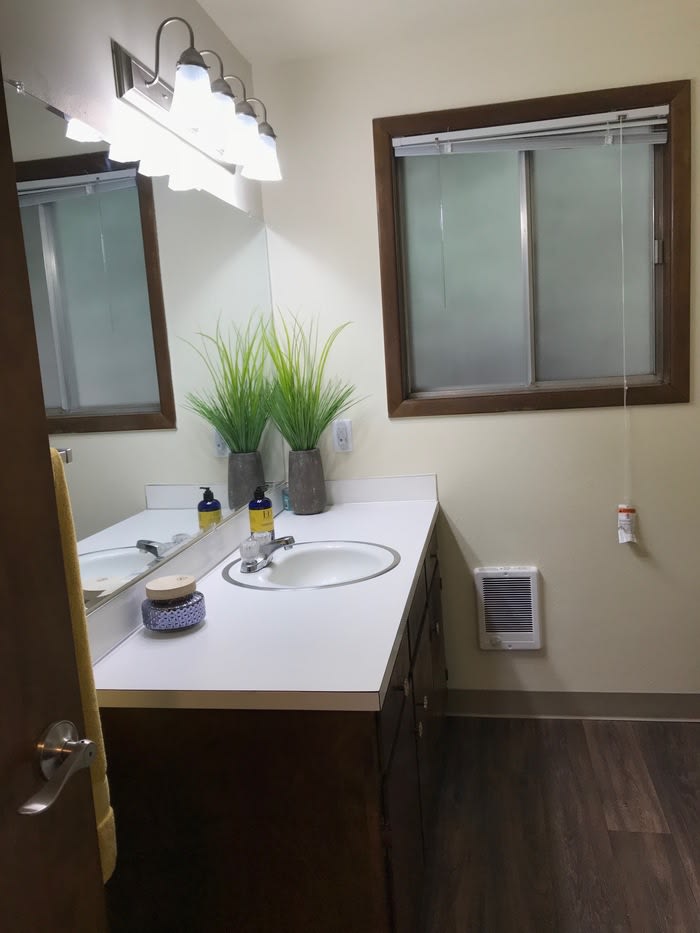 973 Hopkins Court Northeast – photo 4