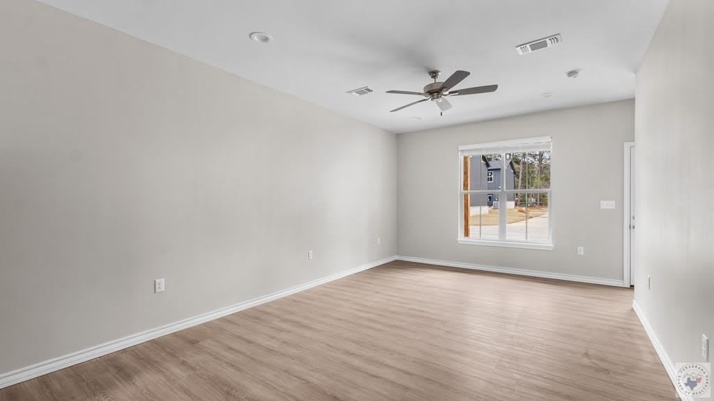 5201 Lionel Ave – photo 5