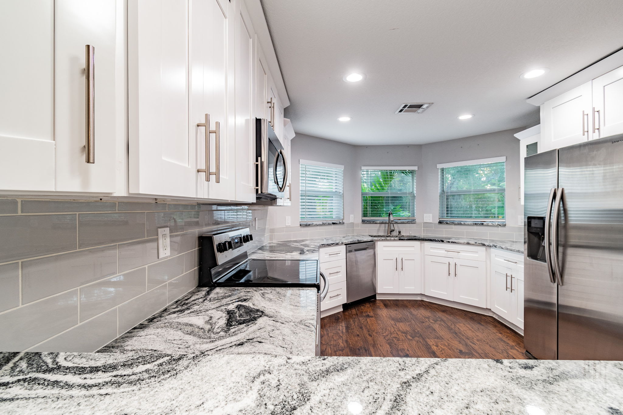 3208 West Napoleon Avenue – photo 5