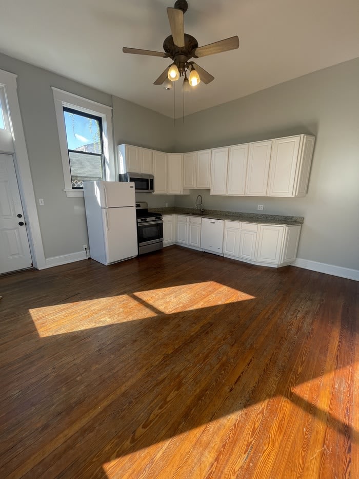 910 Washington Avenue – photo 3