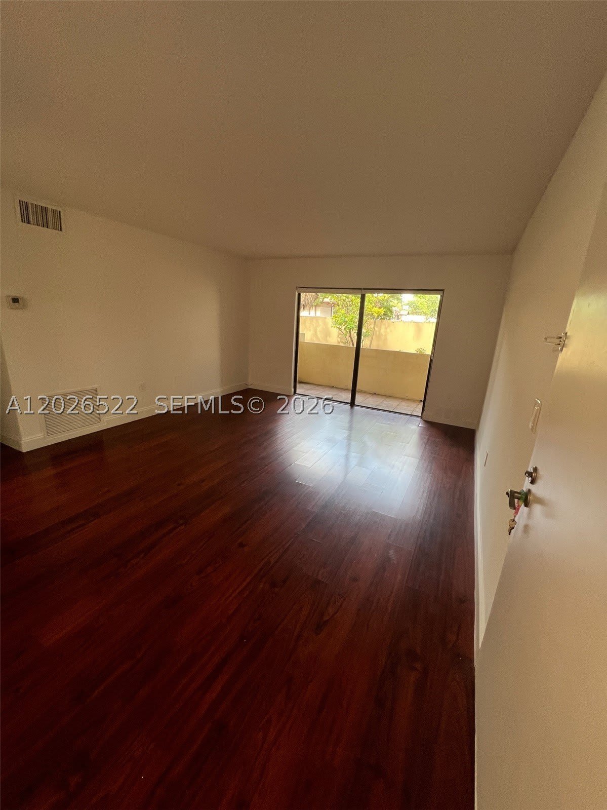 10415 N Kendall Dr – photo 5