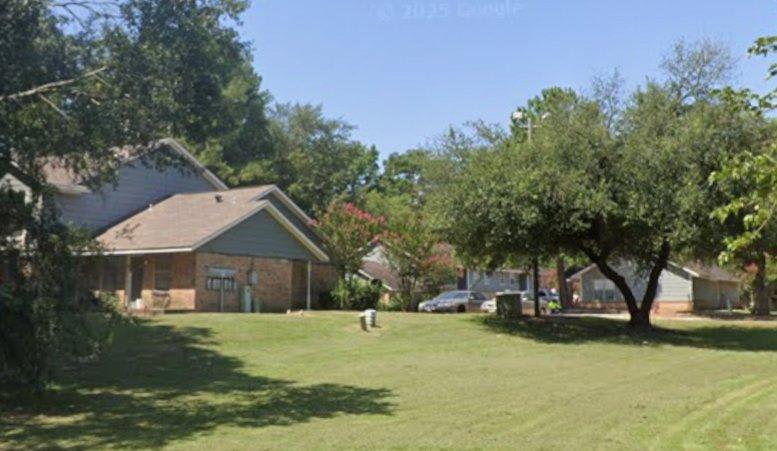 1303 MLK Dr. – photo 2
