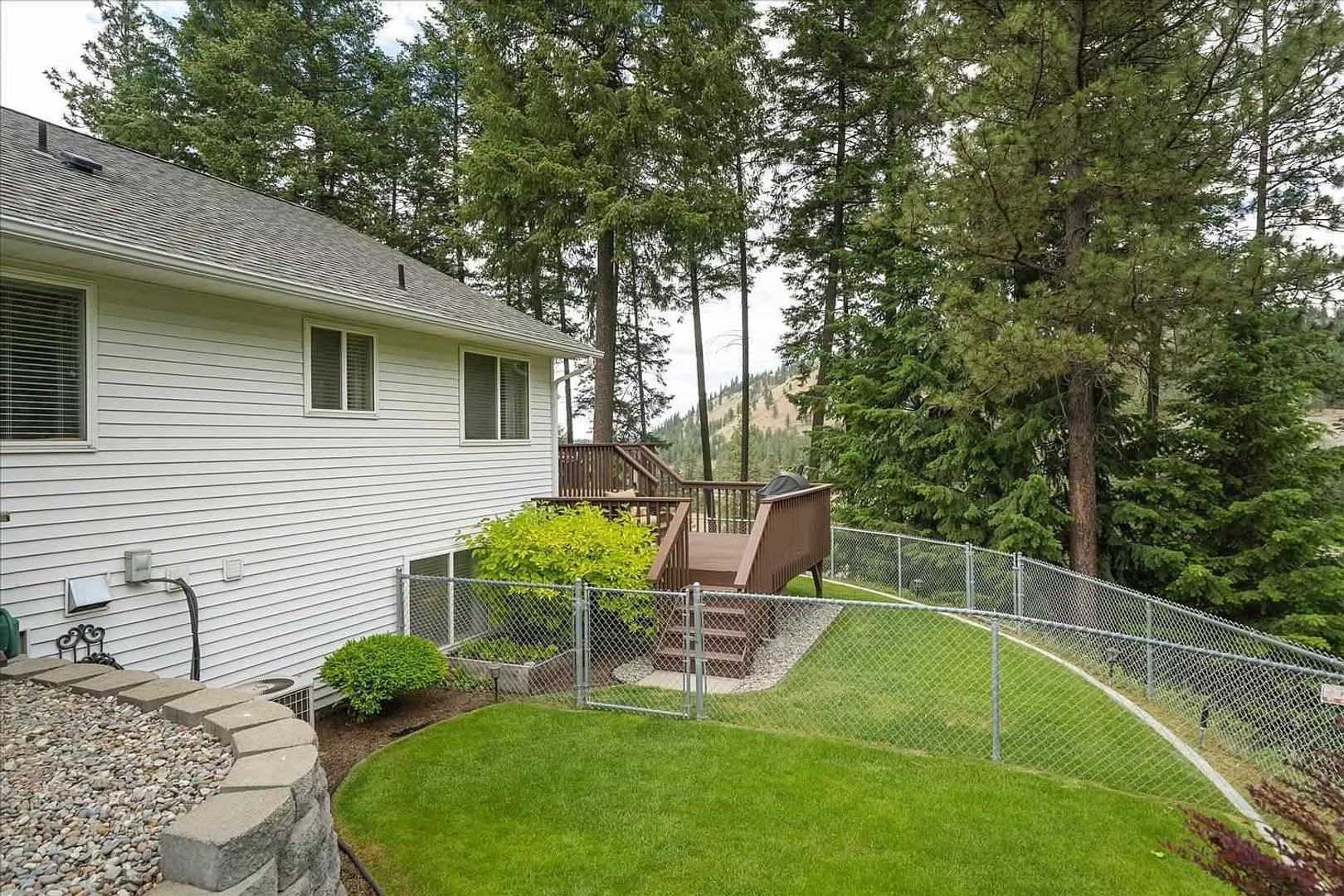 Coming soon! Qualchan Hills Geogeous 4 bed / 4 bath – photo 2