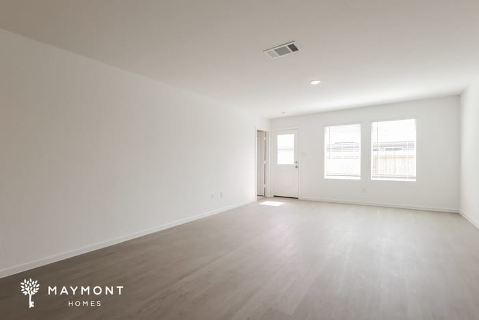 2408 Shady Grove – photo 3